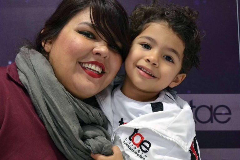 Educación personalizada con el programa del Colegio Thomas Alva Edison