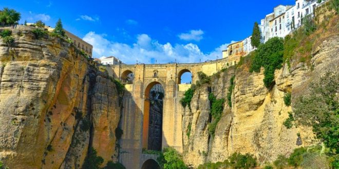 Ronda: Donde la Historia se Eleva