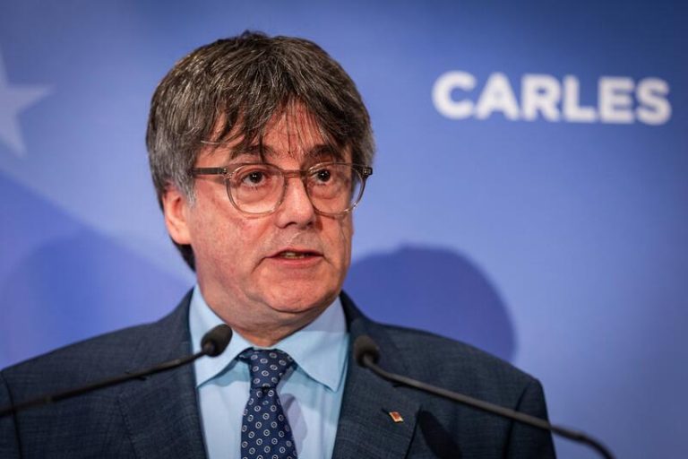 Puigdemont relaciona a González y Guerra con el GAL