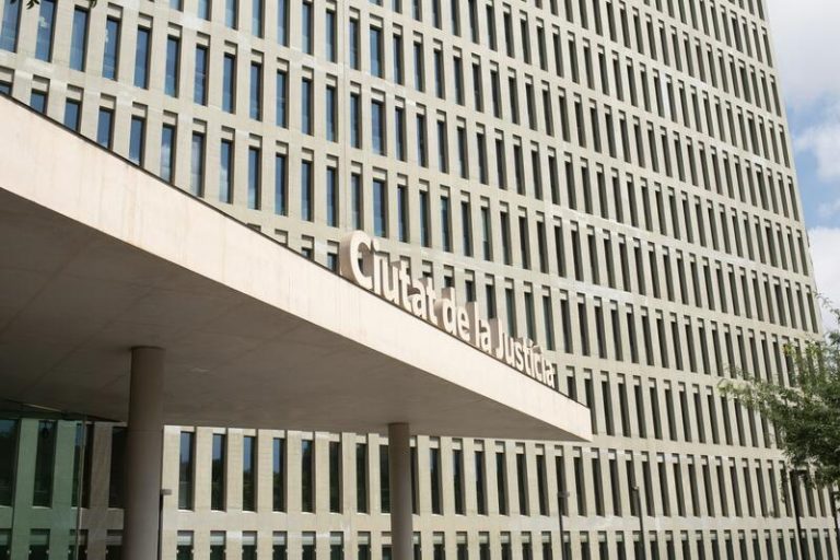 La Fiscalía pide admitir la querella por presuntas torturas a Carles Vallejo durante el franquismo