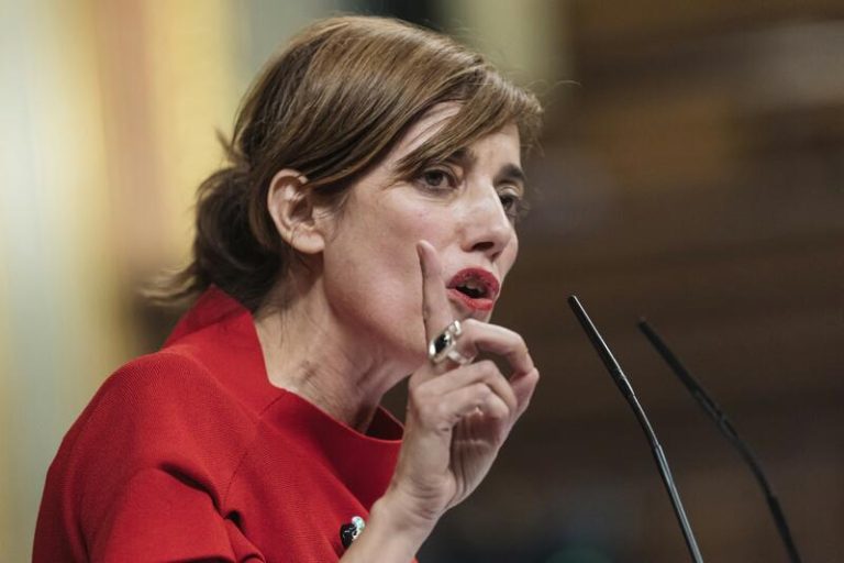 Sumar eleva el tono en su crítica contra Feijóo: 