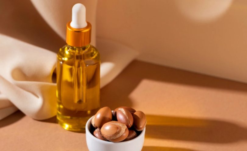 ¡Adiós al tinte! El remedio casero para quitar las canas en unas horas