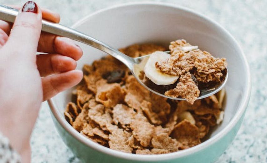 Alimentos que aumentan tu pecho sin hacerte engordar