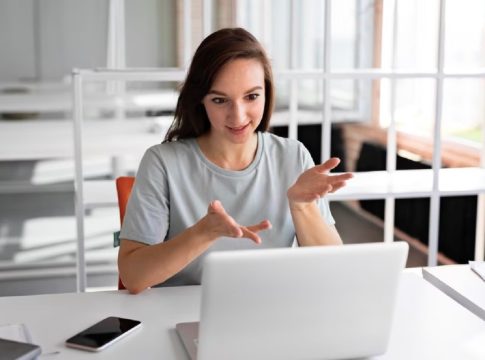 Asesoria y gestor . Me asesoran Asesoria y gestor . Me asesoran