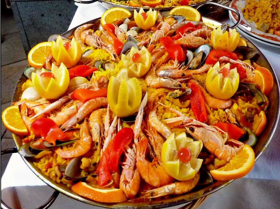 Cómo hacer una paella de marisco fácil igual que Arguiñano