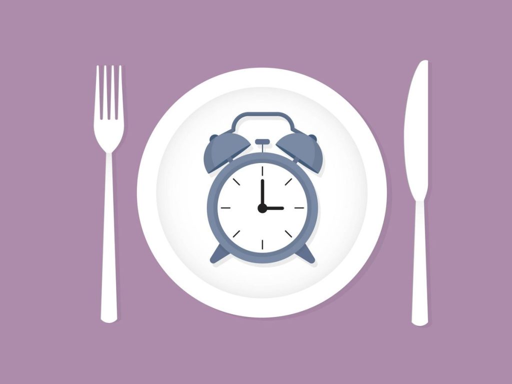 El ayuno intermitente conlleva riesgos