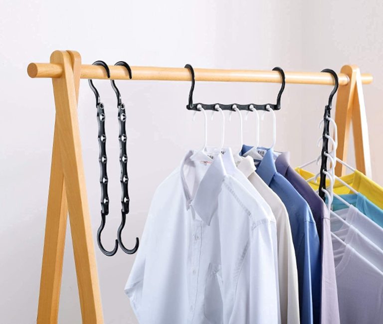 Dí adiós a los problemas de espacio en el armario con las perchas mágicas de Amazon