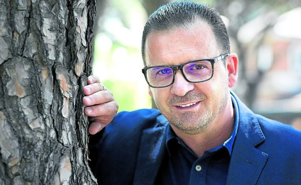 El futbolista tiene que ponerse al día con los pagos