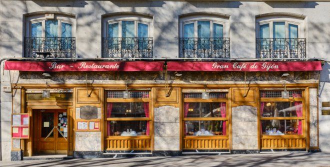 Estos son los 10 bares más antiguos de España 10 El gran café de Gijón en Madrid
