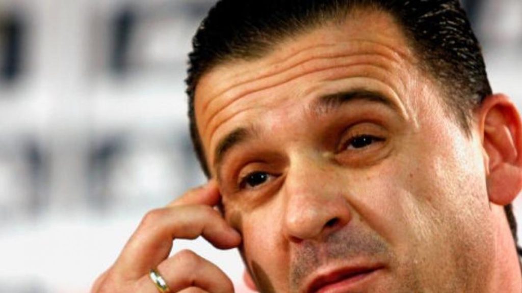 Esa vivienda la había comprado con su mujer