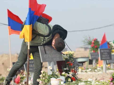 EuropaPress_3466187_victima_conflicto_nagorno_karabaj Víctima del conflicto de Nagorno Karabaj