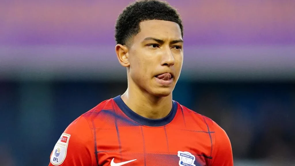 Jugará esta temporada en el Sunderland