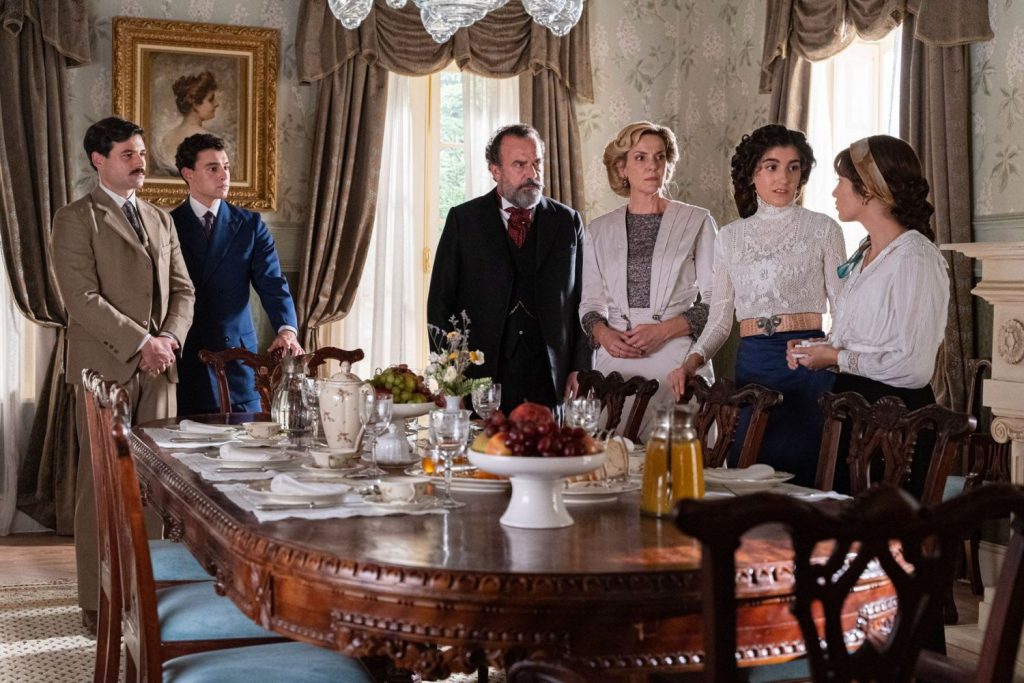 Pía presiona a Jana