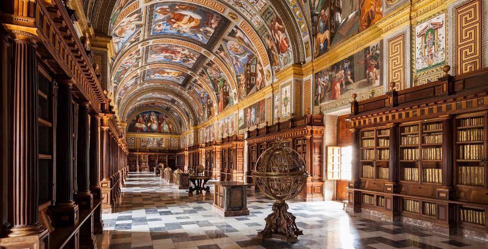 La biblioteca de El Escorial  en Madrid, España
