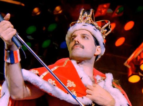 Los objetos de Freddie Mercury, a subasta. desde el piano hasta su corona Los objetos de Freddie Mercury, a subasta: desde el piano hasta su corona