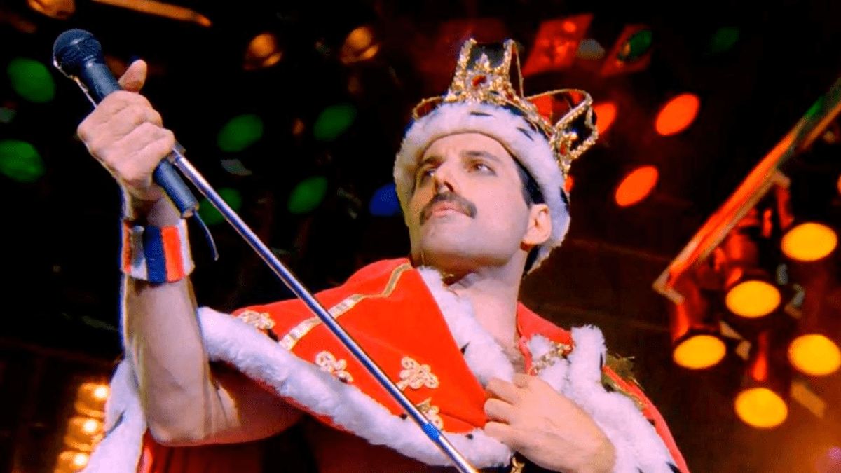Los objetos de Freddie Mercury, a subasta. desde el piano hasta su corona Los objetos de Freddie Mercury, a subasta: desde el piano hasta su corona