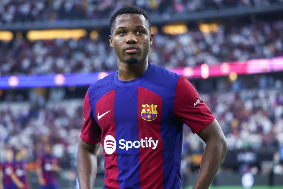 Pero el papá de Ansu Fati sabe que la tiene difícil