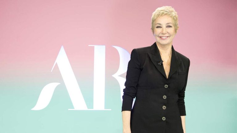 ¿Por qué Ana Rosa Quintana no presenta su programa los viernes?