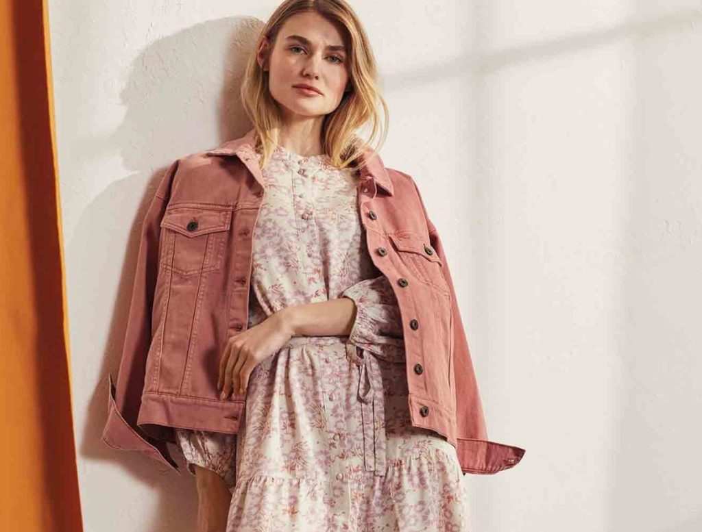 Lidl te apaña el otoño con esta cazadora vaquera a un precio de risa 238 Opciones de color