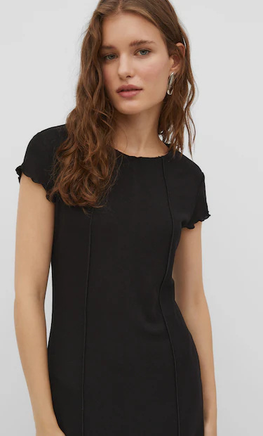 Vestido largo de costuras negras de Stradivarius