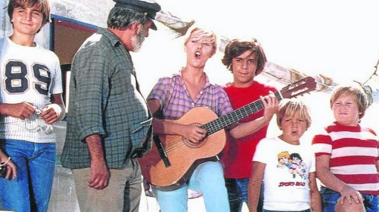 Verano azul: el lugar donde se rodó la serie, y que no es Nerja