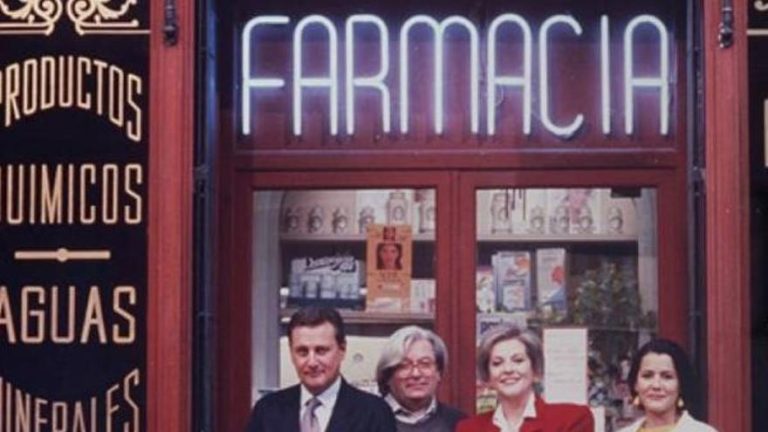 Vuelve la mítica Farmacia de Guardia: así será su regreso