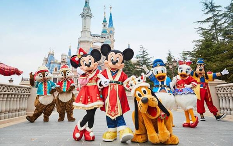 Disney se consolida como el 'Rey' de los parques temáticos y duplicará su inversión 1 Disney inversión parques