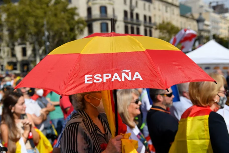 Esta particular celebración en España genera admiración en redes ante los extranjeros