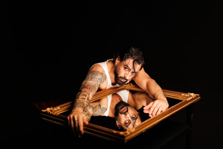 Javi Mota repite en 'Malinche': «Nacho no es alguien a quien las críticas le afecten fácilmente»