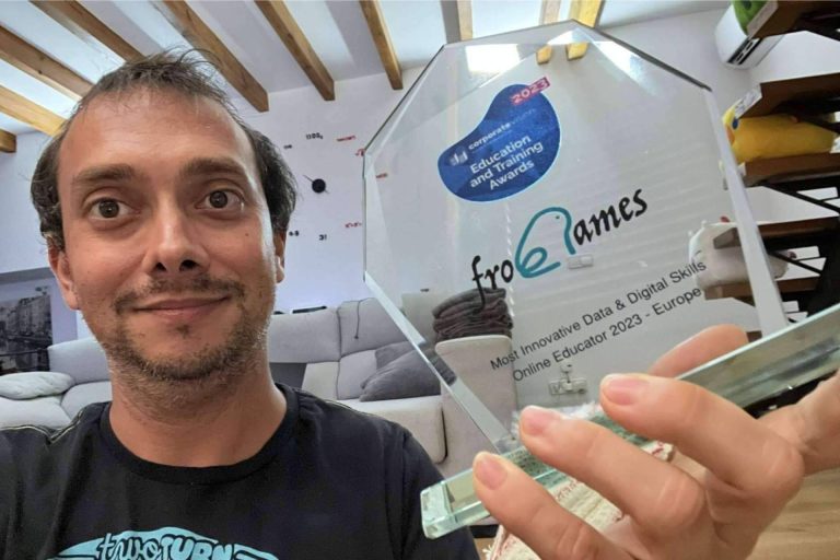 El premio a la empresa online de educación más innovadora en el uso de datos y enseñanzas digitales en 2023 es Frogames