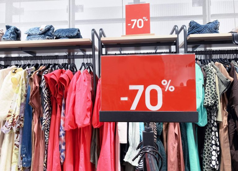 Comprar ropa de marca con descuentos en Factory Store en Valencia