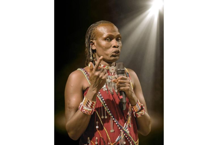 William Kikanae. El líder de los Masái y conferenciante en Helpers Speakers