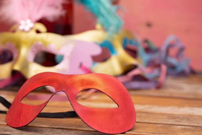 Tu Fiesta Mola Mazo ofrece productos para la decoración de fiestas