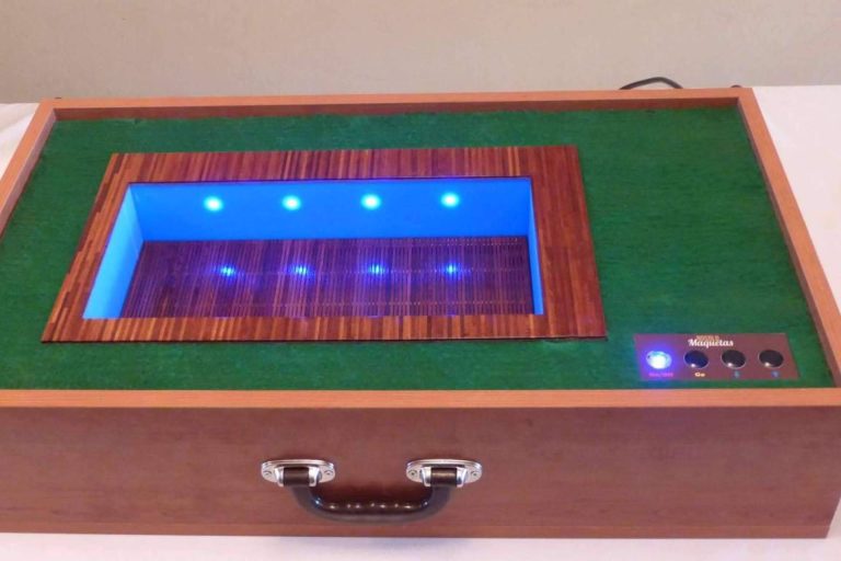 ¿Dónde encontrar una maqueta automatizada de piscina de fondo móvil? No Solo Maquetas