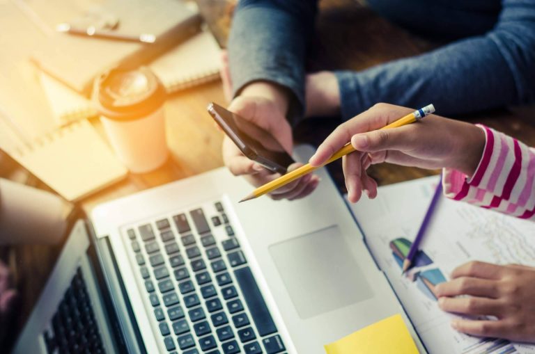 Acerca de la mentoría de marketing digital para empresas de Apricot Marketing y Diana Villarreal