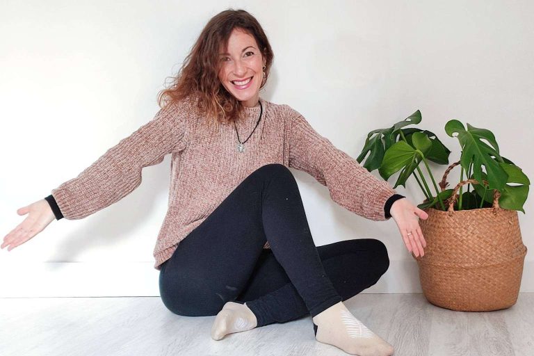 Silvia Ahora orienta sobre bienestar, minimalismo y desarrollo personal en su canal de YouTube