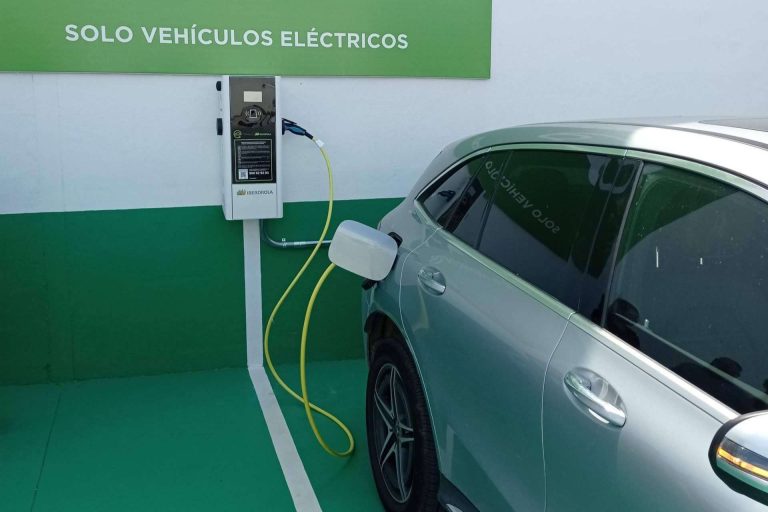La firma española Ingeniería Aplicada impulsa proyectos de instalación de puntos de recarga de vehículos eléctricos