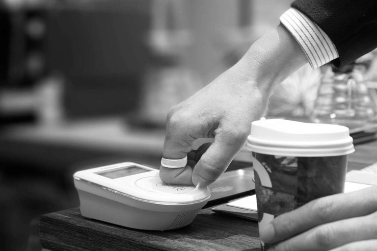 Rikki, el anillo inteligente para pagar cualquier compra