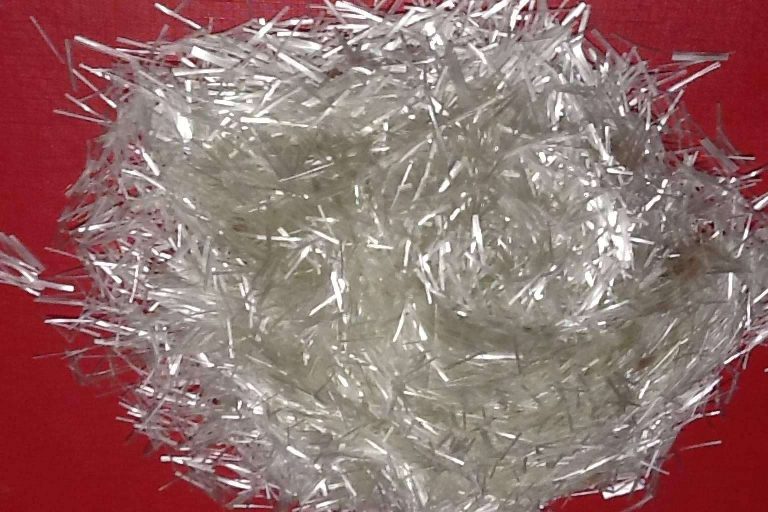 ¿Microfibras o macrofibras en hormigón?