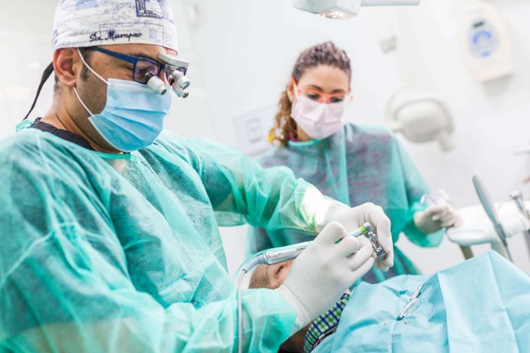 Implantes Sevilla, una clínica con profesionales conscientes de los avances que las últimas tecnologías en odontología suponen para el sector