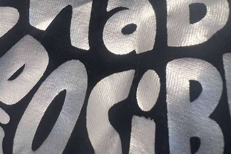 DTF Barcelona presenta la novedad 2024, DTF efecto oro y plata