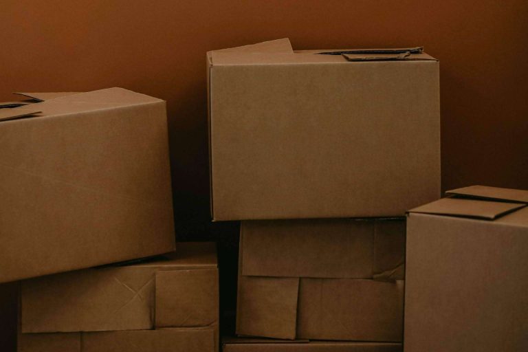 Embex ofrece soluciones de embalaje con cajas de cartón versátiles y resistentes