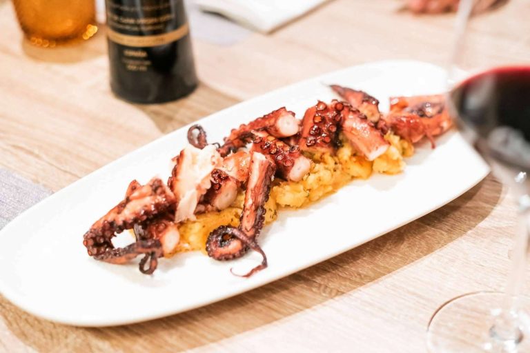 Impuls GUIDE destaca El Chaflán O'Donnell, un establecimiento gastronómico alicantino