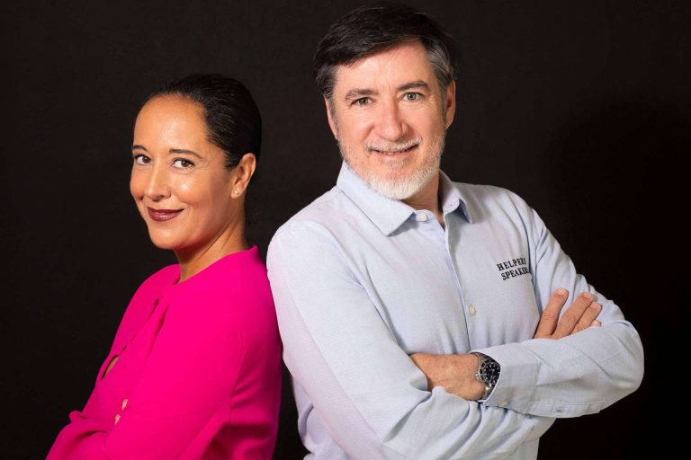 La clave del éxito; hablar en público con confianza y persuasión