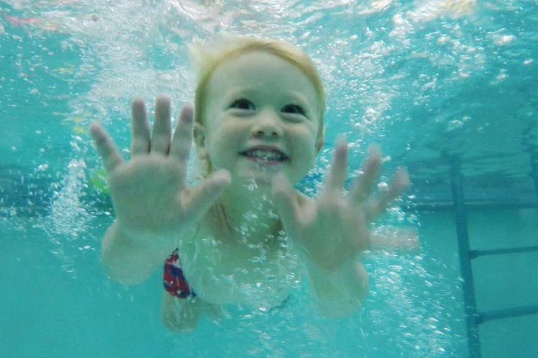 Lenoarmi, formación en psicomotricidad acuática y tierra para bebés y niños