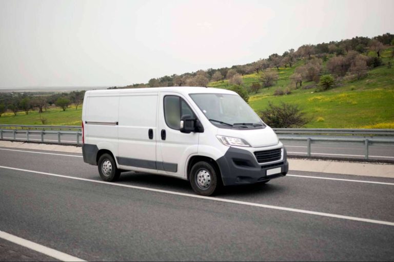 MID Car cuenta con una amplia variedad de modelos de furgonetas de ocasión en Madrid