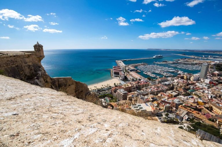 HOME TARGET dispone de una propiedad en venta en Costa Blanca