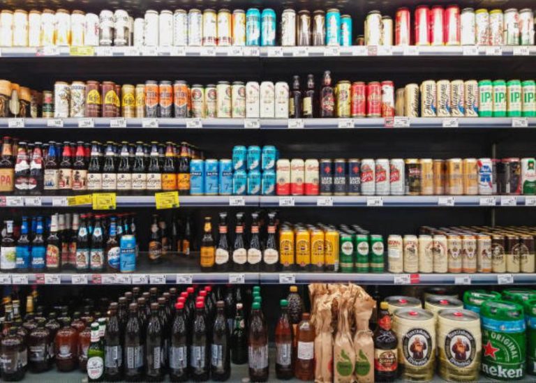 Mercadona te está engañando con su cerveza de Hacendado, y las otras marcas blancas tienen la respuesta