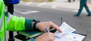 La DGT advierte: esta es la infracción más peligrosa de los jóvenes en la carretera