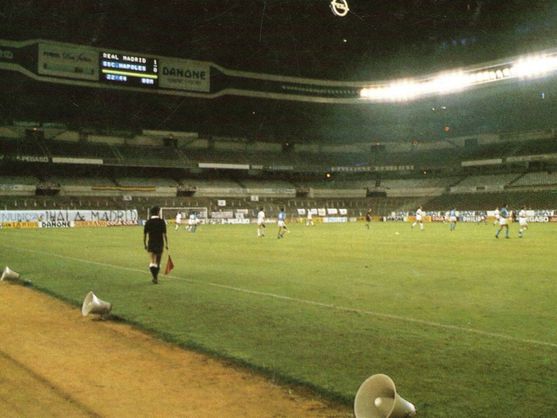 Cuando Parmalat y Buitoni se vieron las caras en el Real Madrid-Nápoles